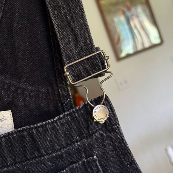 Universal Thread Washed Black Relaxed Cropped Ankle Denim Overalls - Picture 7 of 8